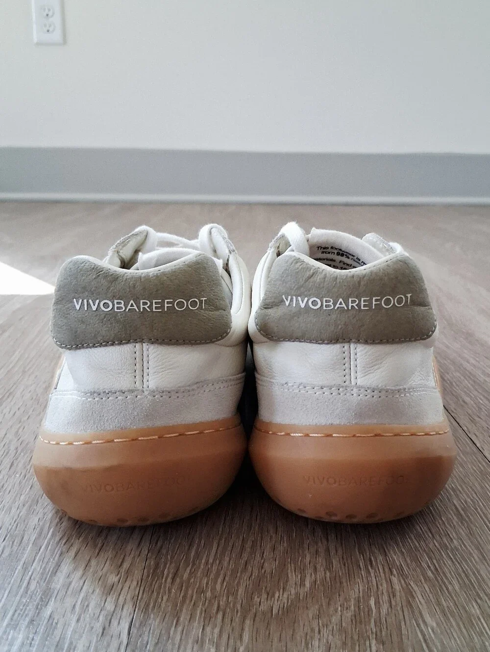 Vivobarefoot Gobi Leather Limestone Dusty Green Sneakers 46
